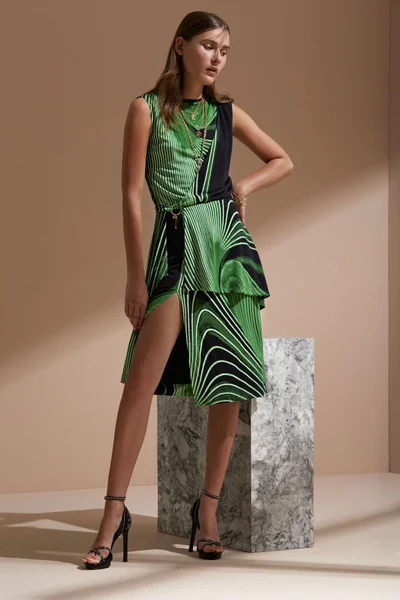 Look 7